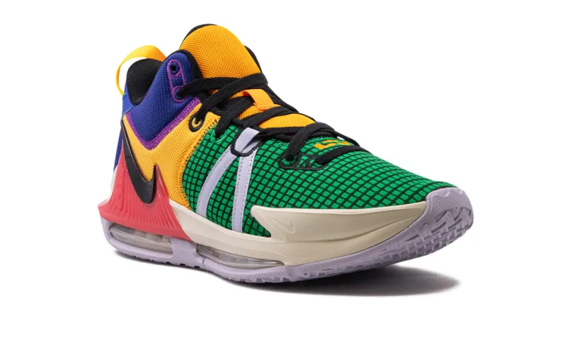 Nike Basketball LeBron Witness 7 'Multi Color'